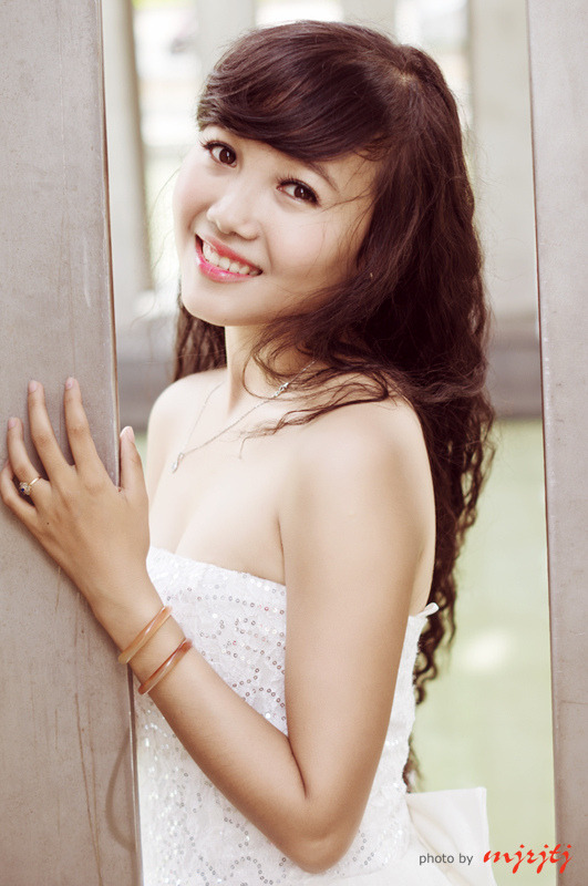 与胖女人做爰视频